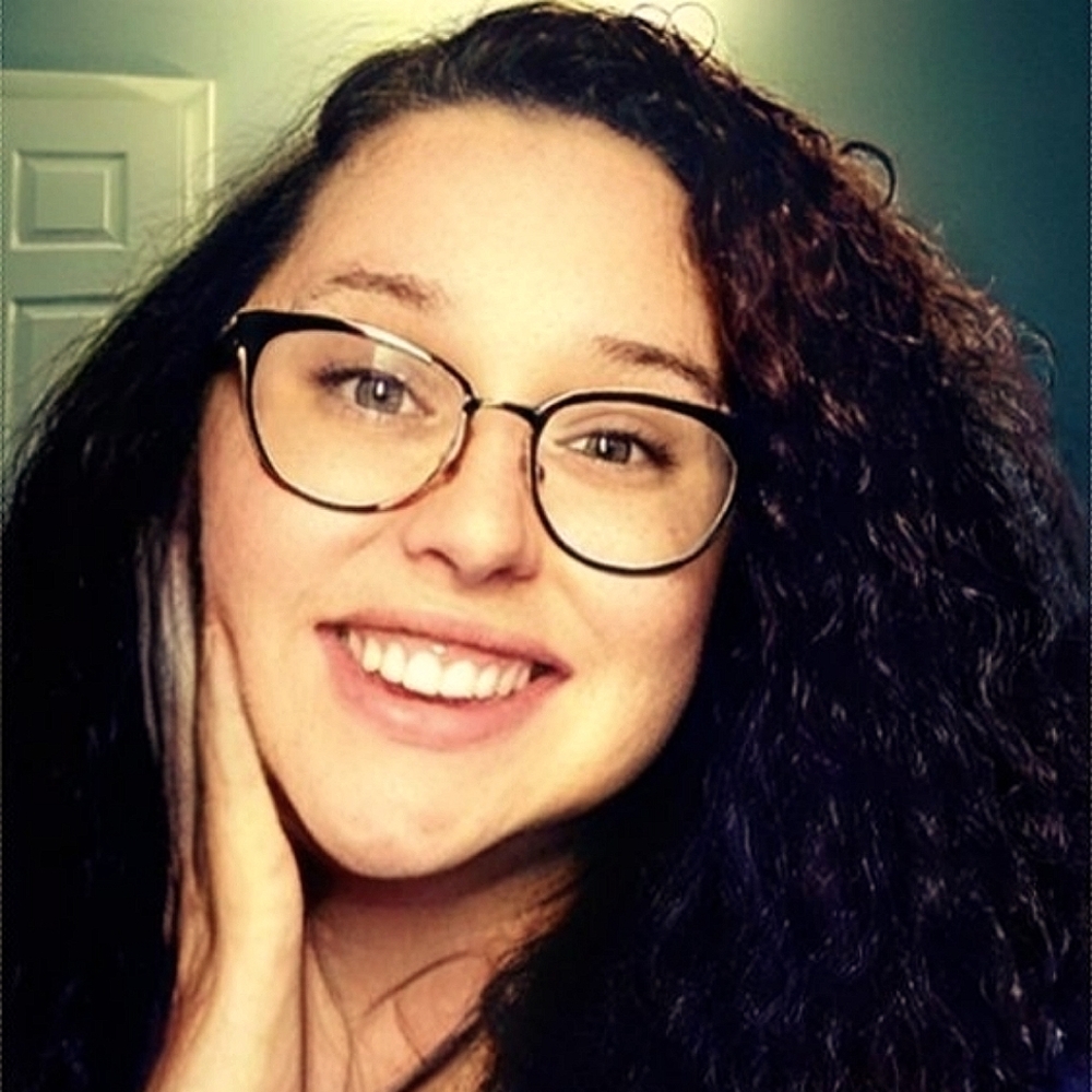 Meet your Posher, Amanda